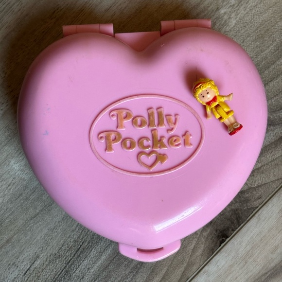 Vintage Polly Pocket country cottage with doll - Picture 8 of 9